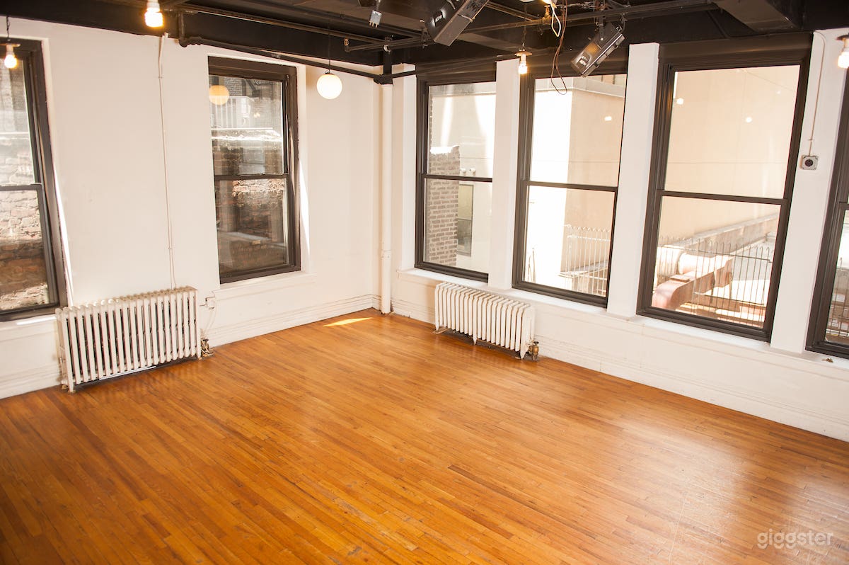 Bright &amp; Spacious Studio in the Heart of Chelsea Photo 2