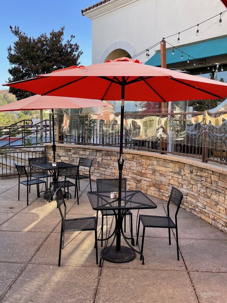  The Patio in Cozy Café Vibe 