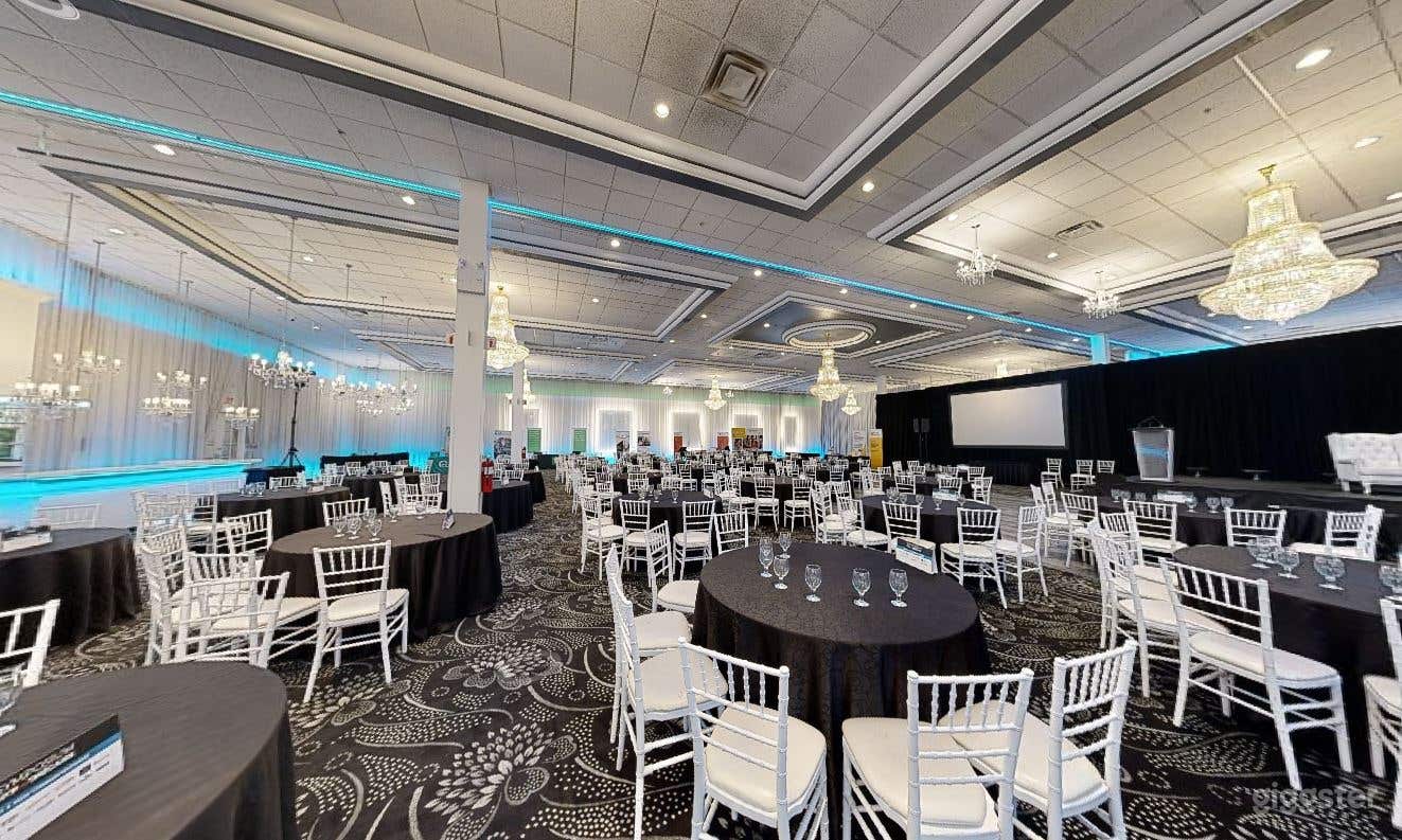 Magnificent Reception Hall in Laval, QC Photo 3
