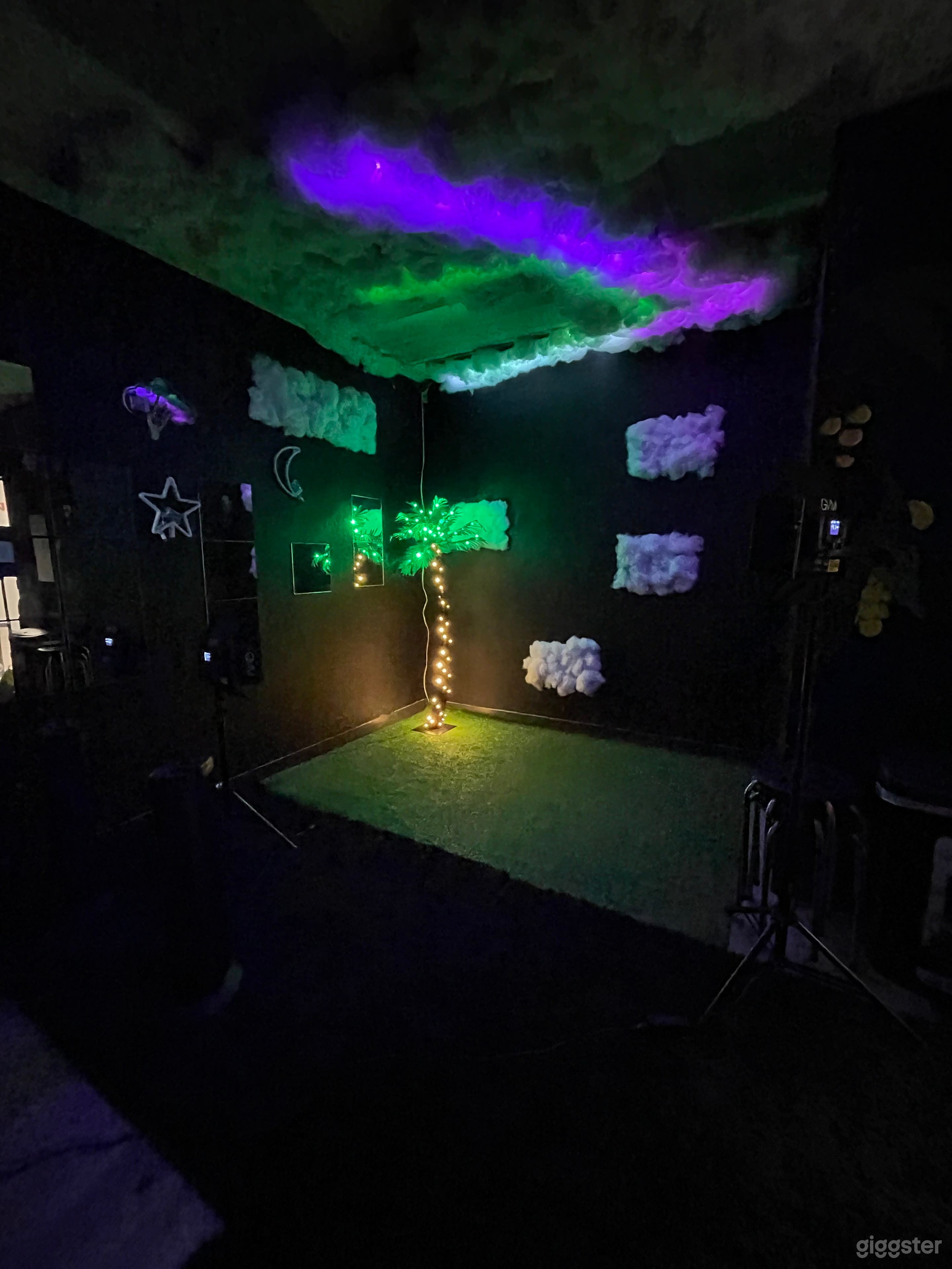 Very Beautiful Urban Space With Nice View Photo 2