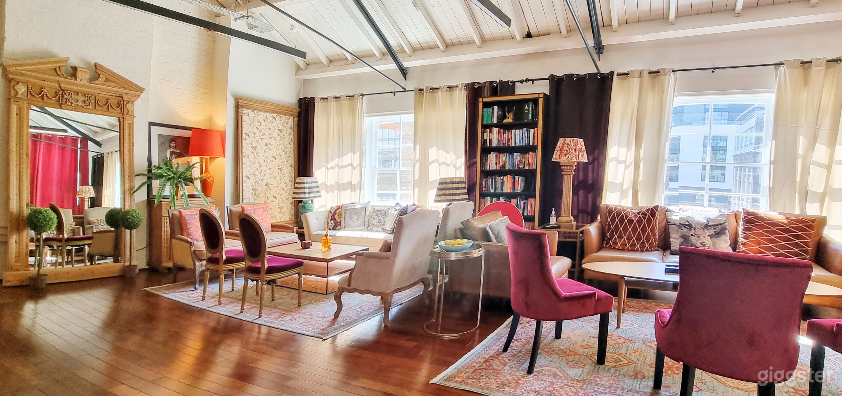 Stylish Chalet Studio in London Photo 2