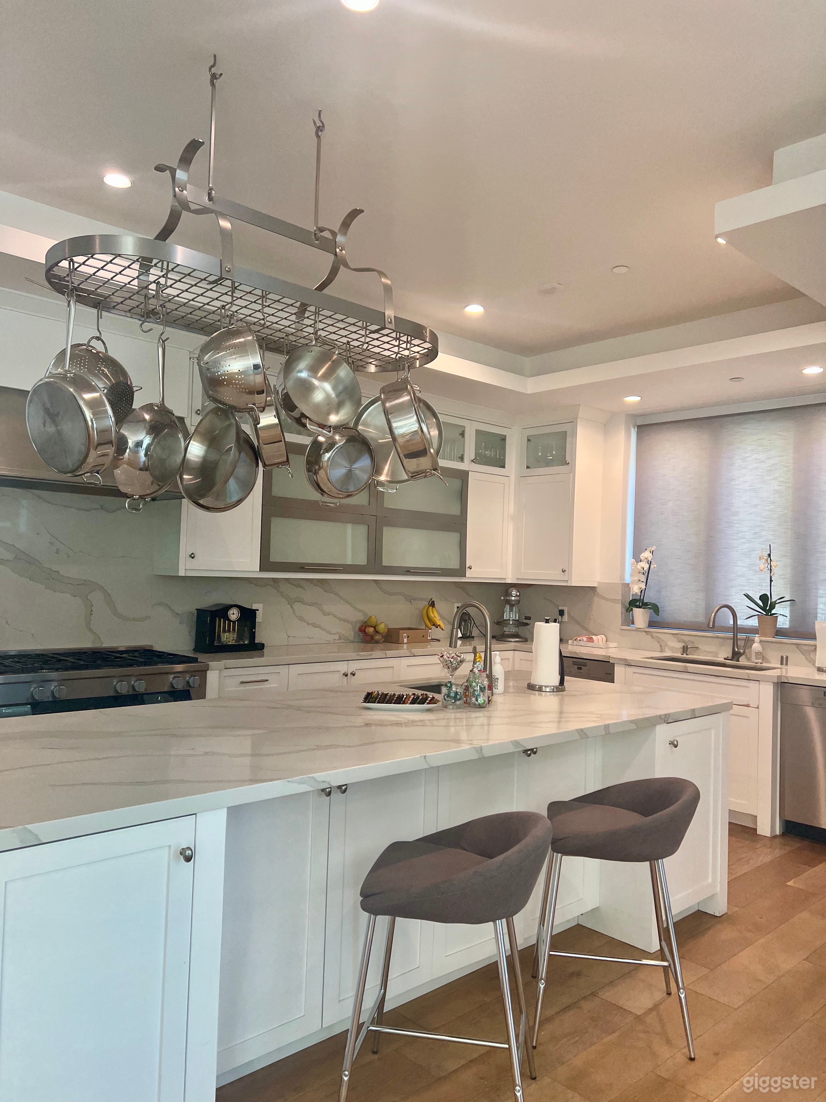 Modern Luxury Home in Laurel Canyon Photo 2