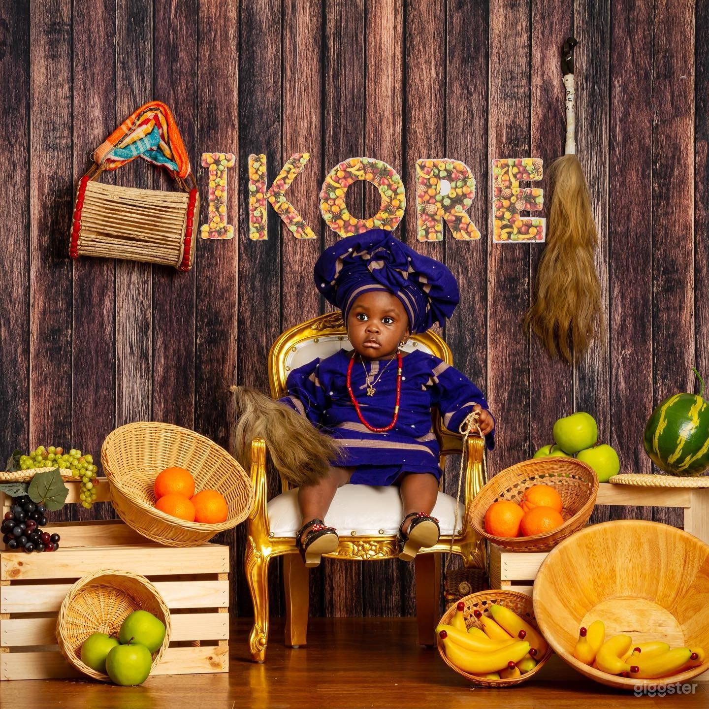 Studio Set with Rustic Charm Photo 2