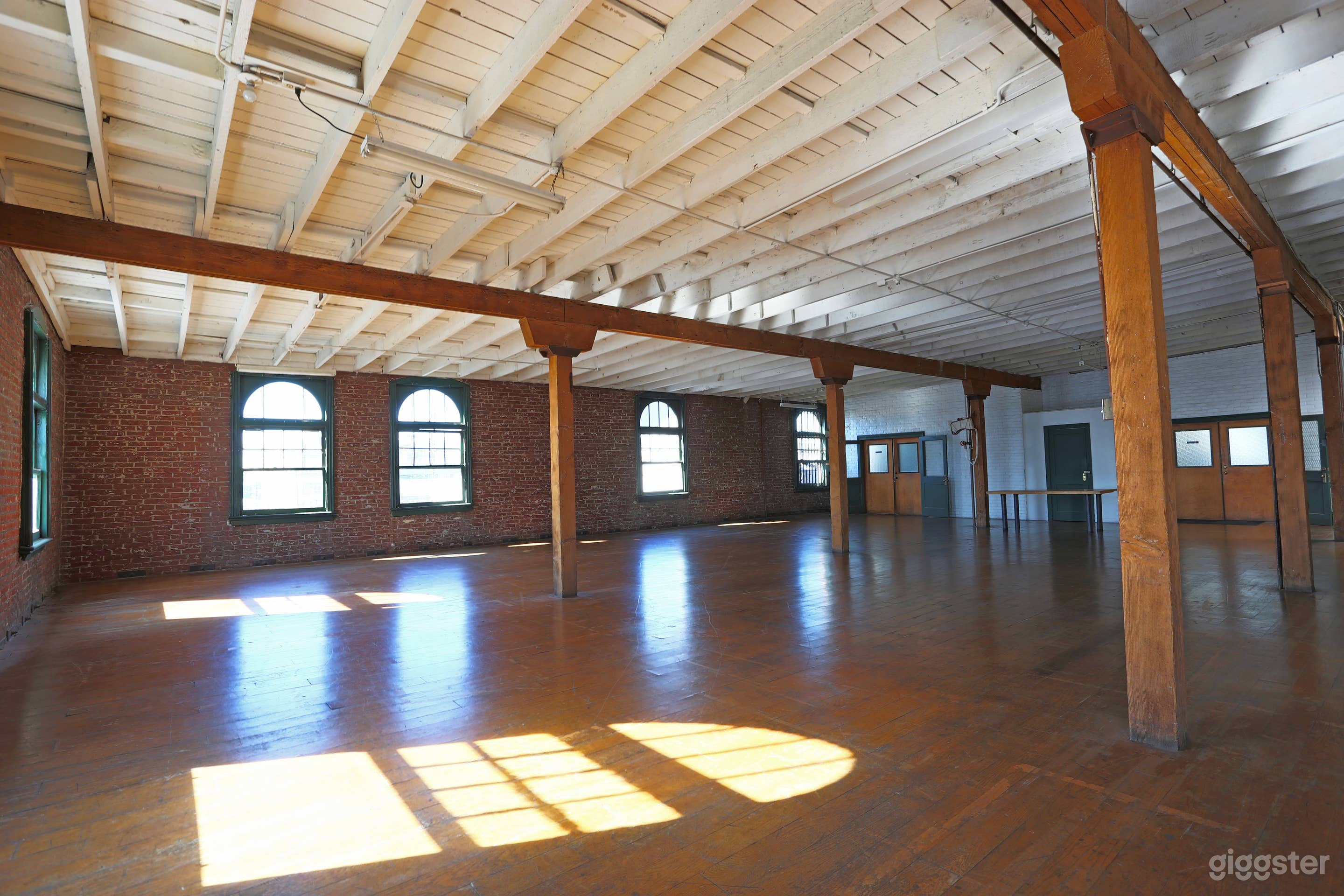 Warehouse No.310 Photo 1