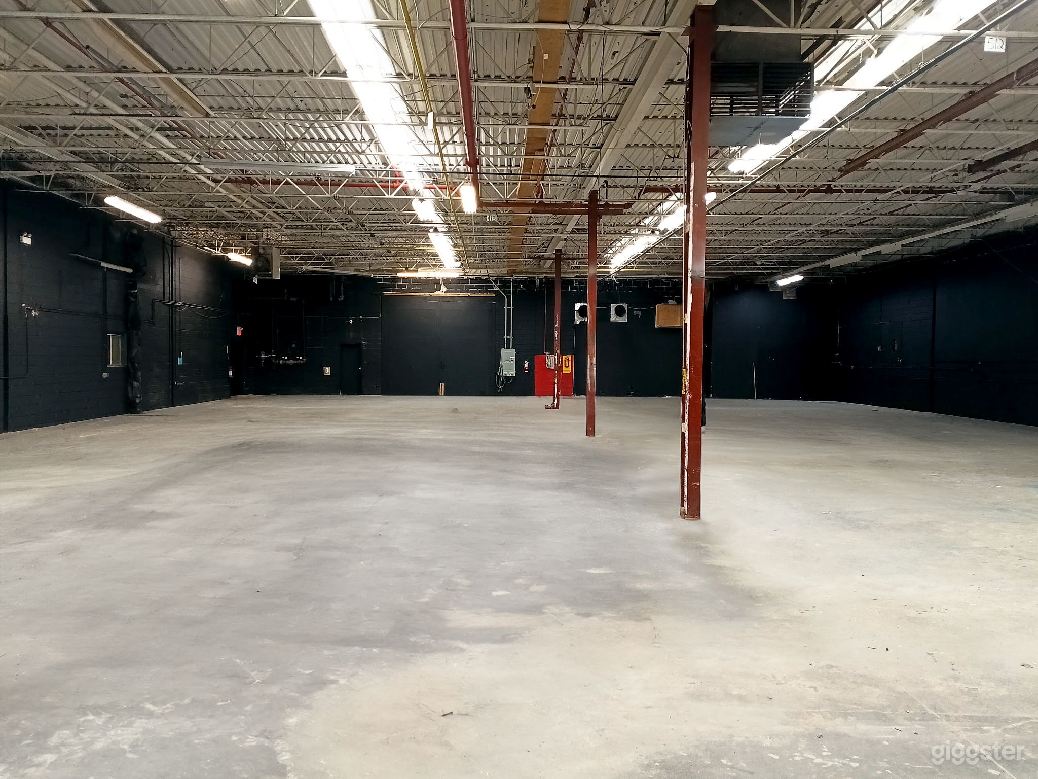 19K sqft Professional Sound Stage w/ Support Space Photo 1