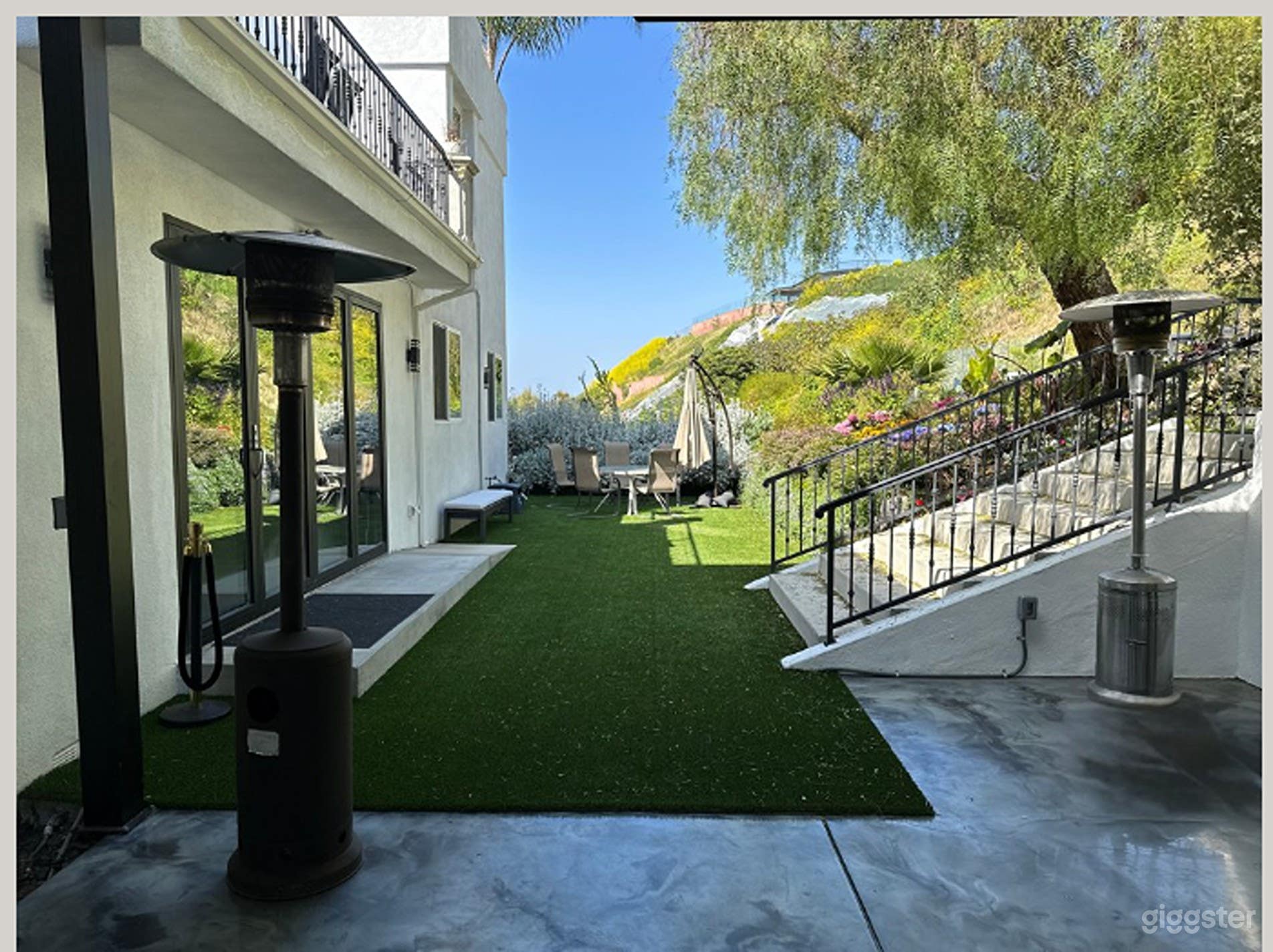 Elegant, Versatile Pergola Venue Photo 3