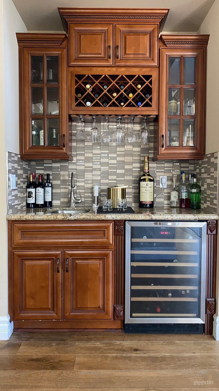  Mediterranean-Style Home with Modern Furnishings  