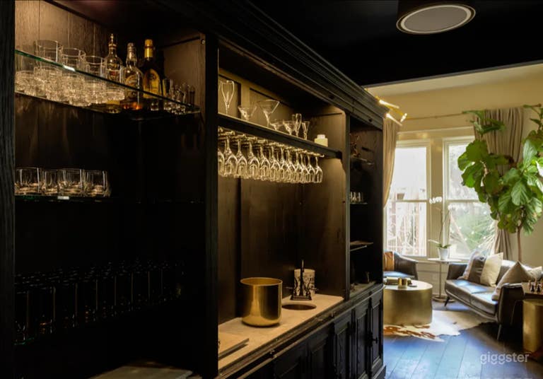  Designer Cocktail Lounge for Swanky Private Parties 