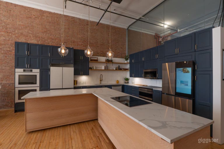  Union Square Loft w/ Chef's Kitchen 