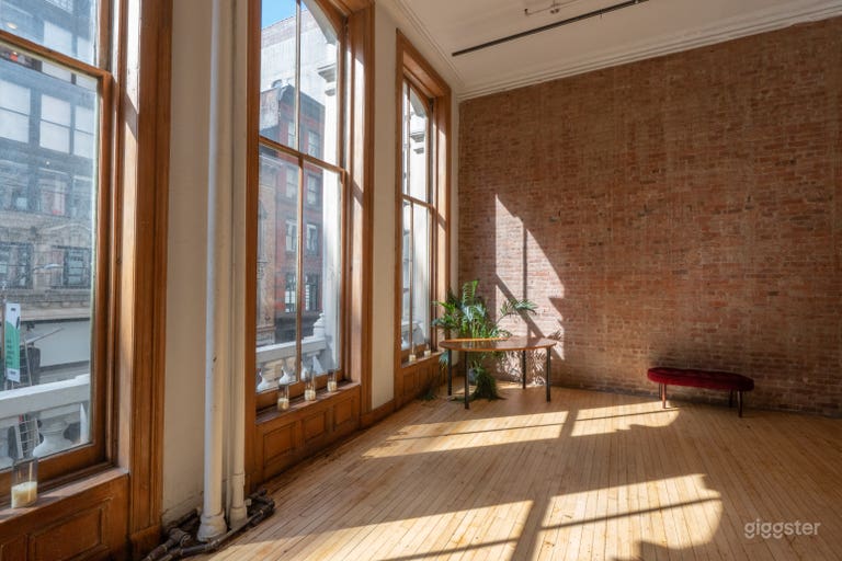  Union Square Loft w/ Chef's Kitchen 