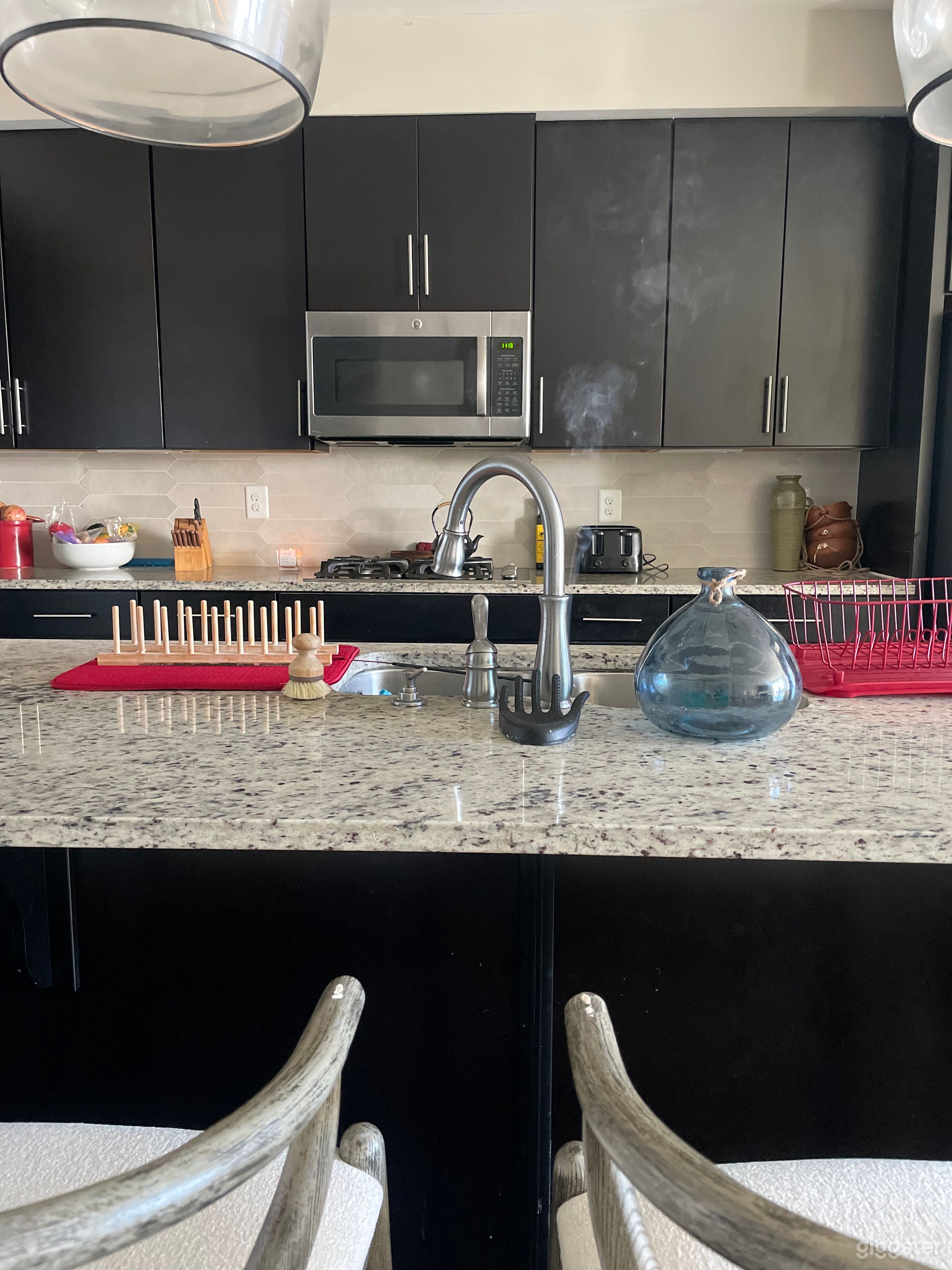 Modern Luxury Kitchen  Photo 3