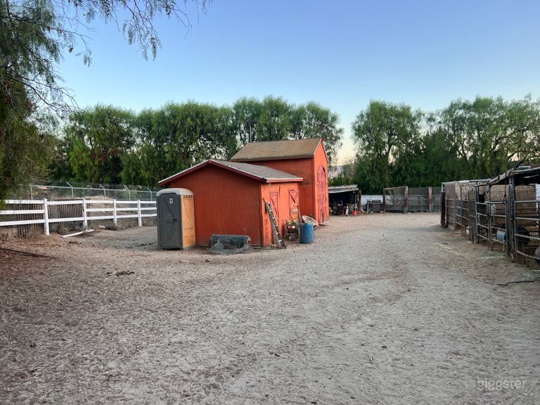  Flat 2 – Acre Horse Ranch: Barn, Corral & Orchard 