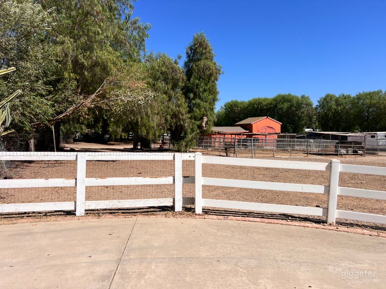  Flat 2 – Acre Horse Ranch: Barn, Corral & Orchard 