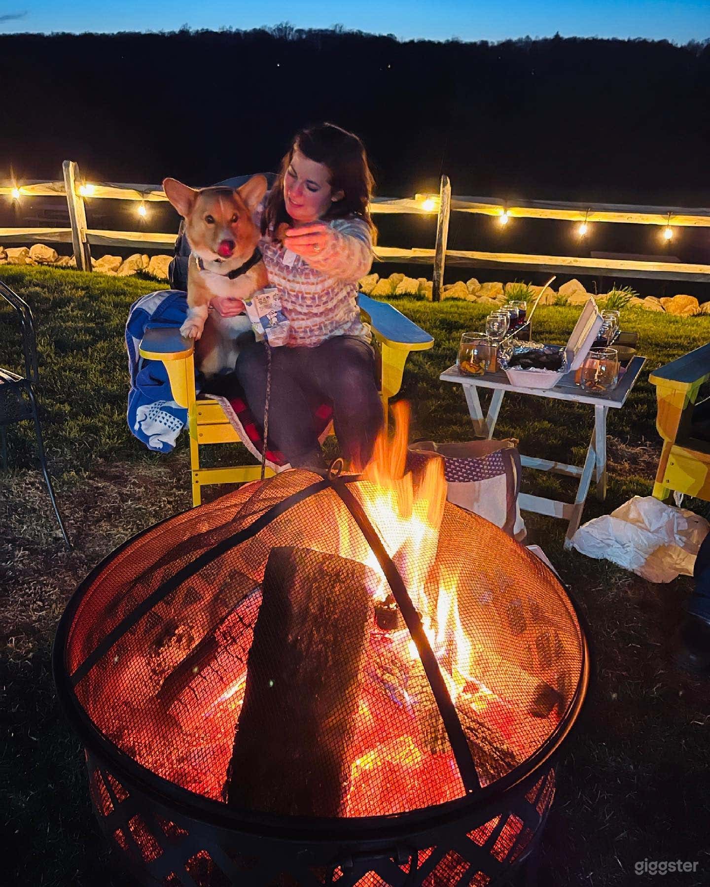 Hearthside Location With Fire Pit in Newtown Photo 2