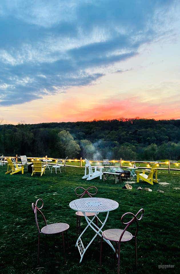 Hearthside Location With Fire Pit in Newtown Photo 3