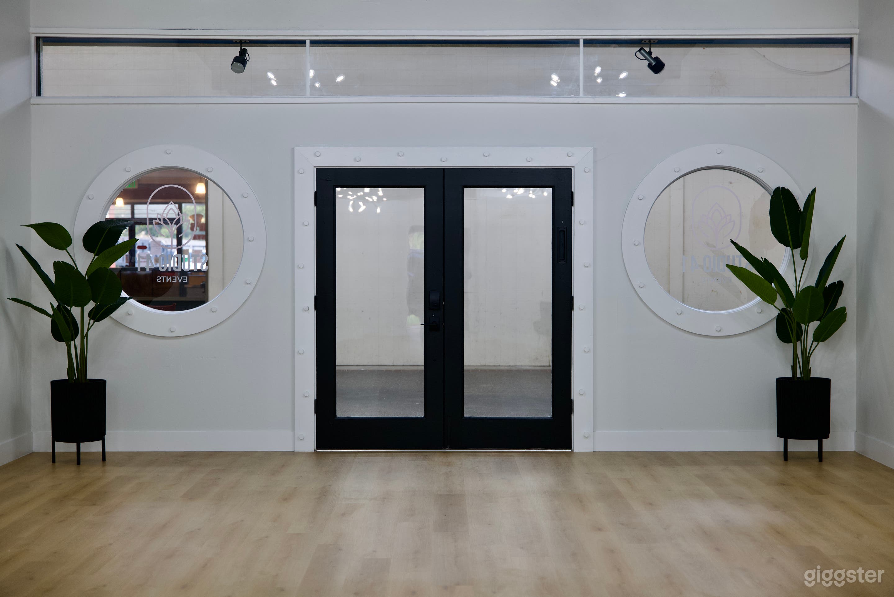 Modern Event Space in Pacifica Photo 2