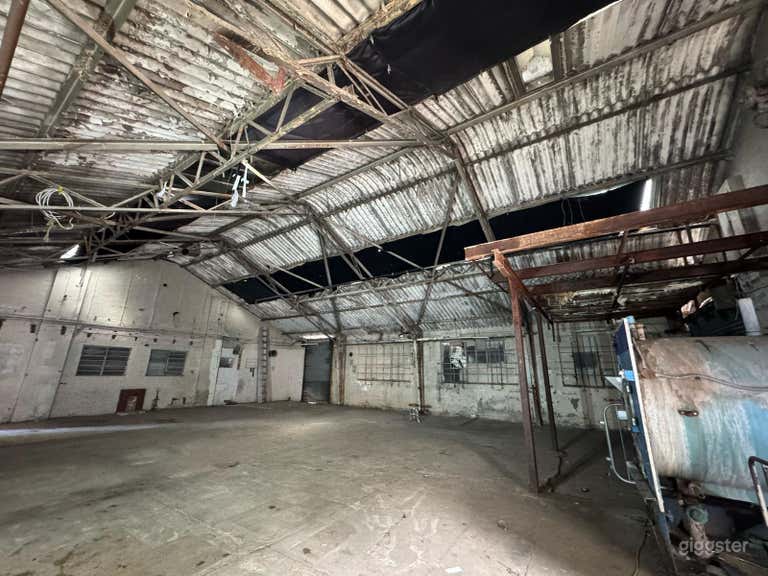  Bermondsey Industrial Warehouses / Blackout 