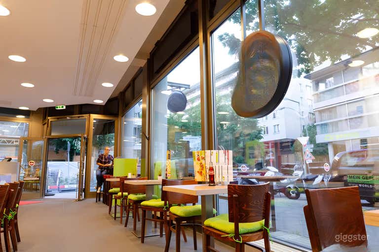  Authentic Restaurant Location 