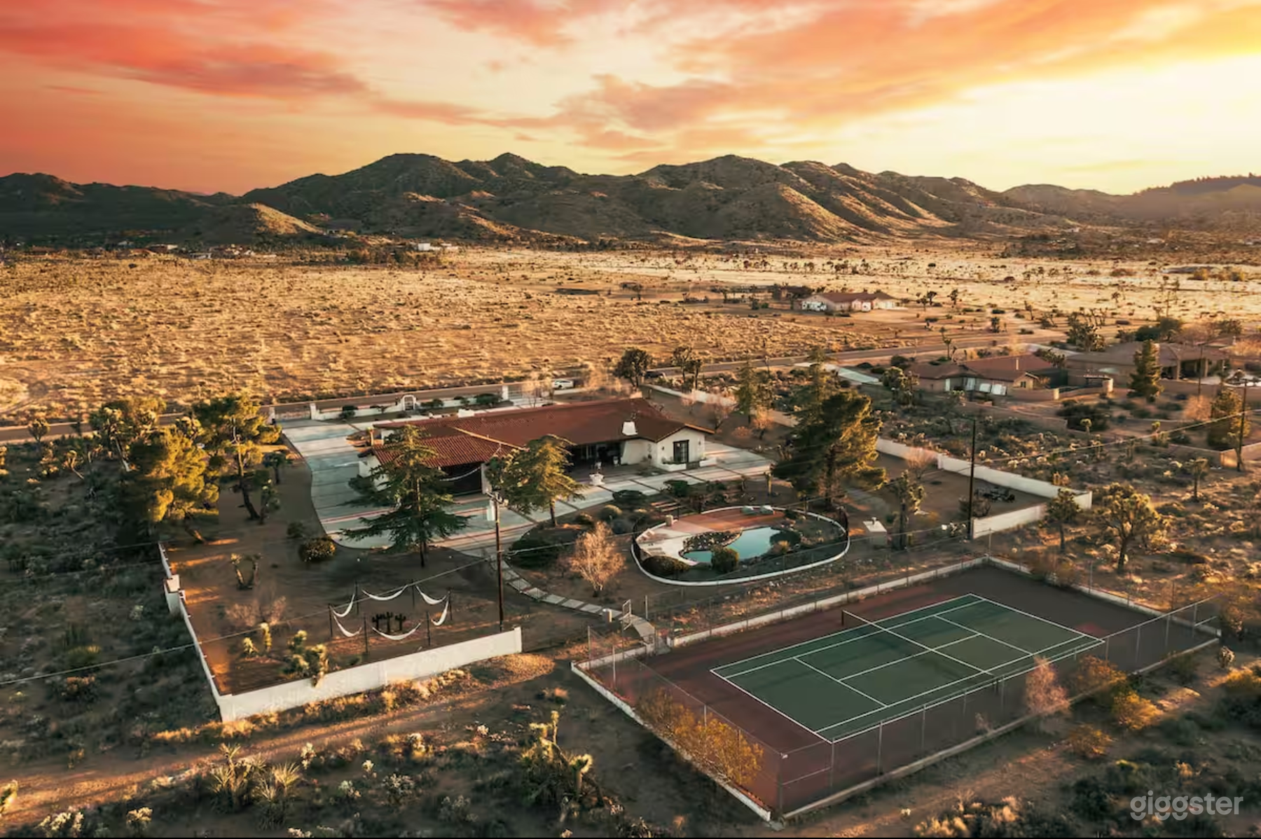 Artanis | Frank Sinatra's Home w/ Tennis Court Photo 1