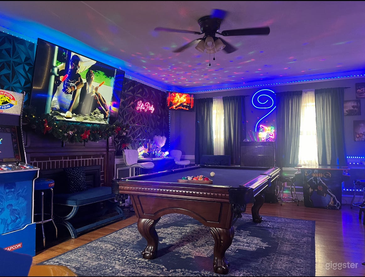 Ultimate space with Karaoke Room Photo 1
