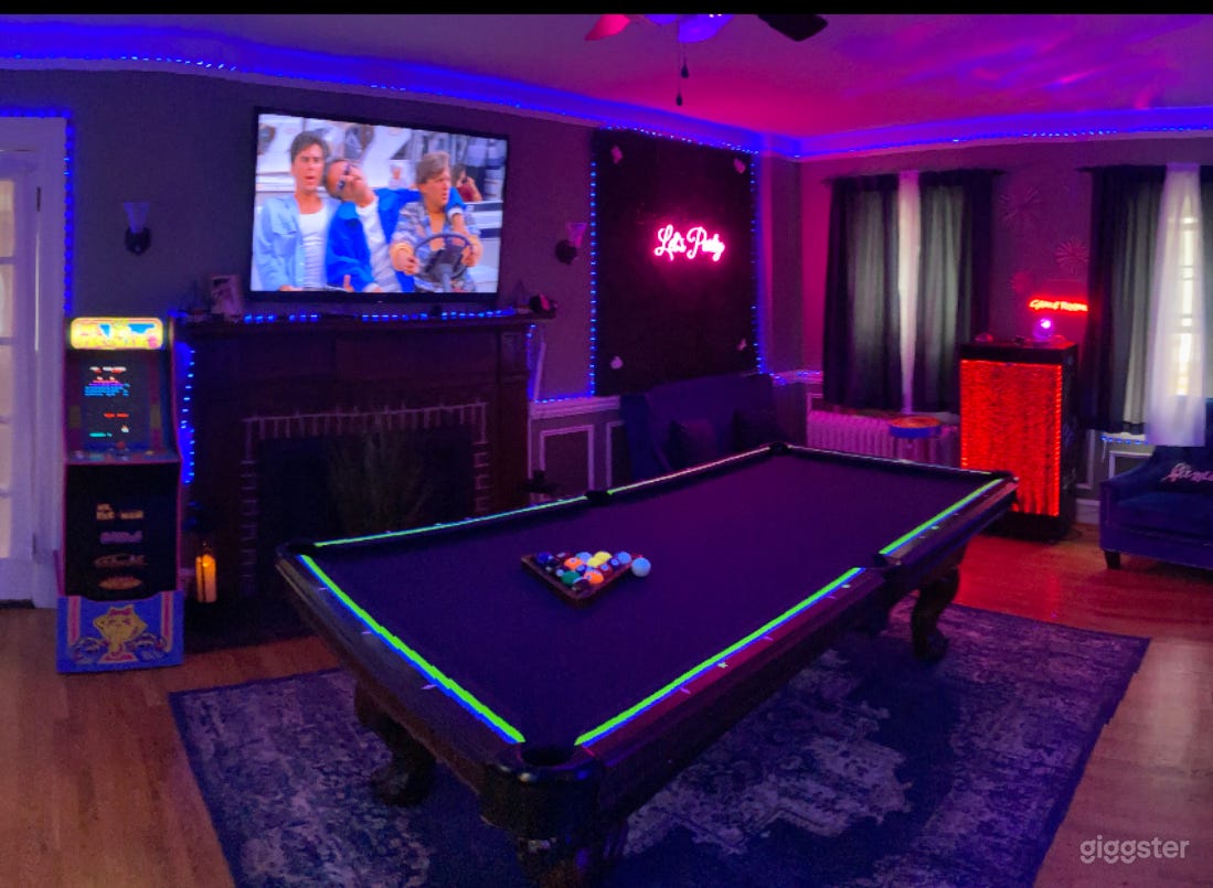 Ultimate space with Karaoke Room Photo 3