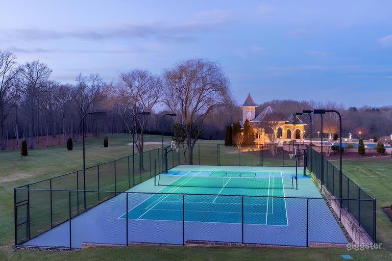  Tennis Court in Grand Estate 