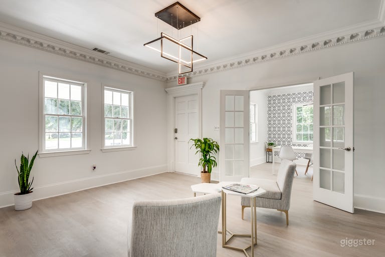  High Class Space Overlooking Downtown Norcross 