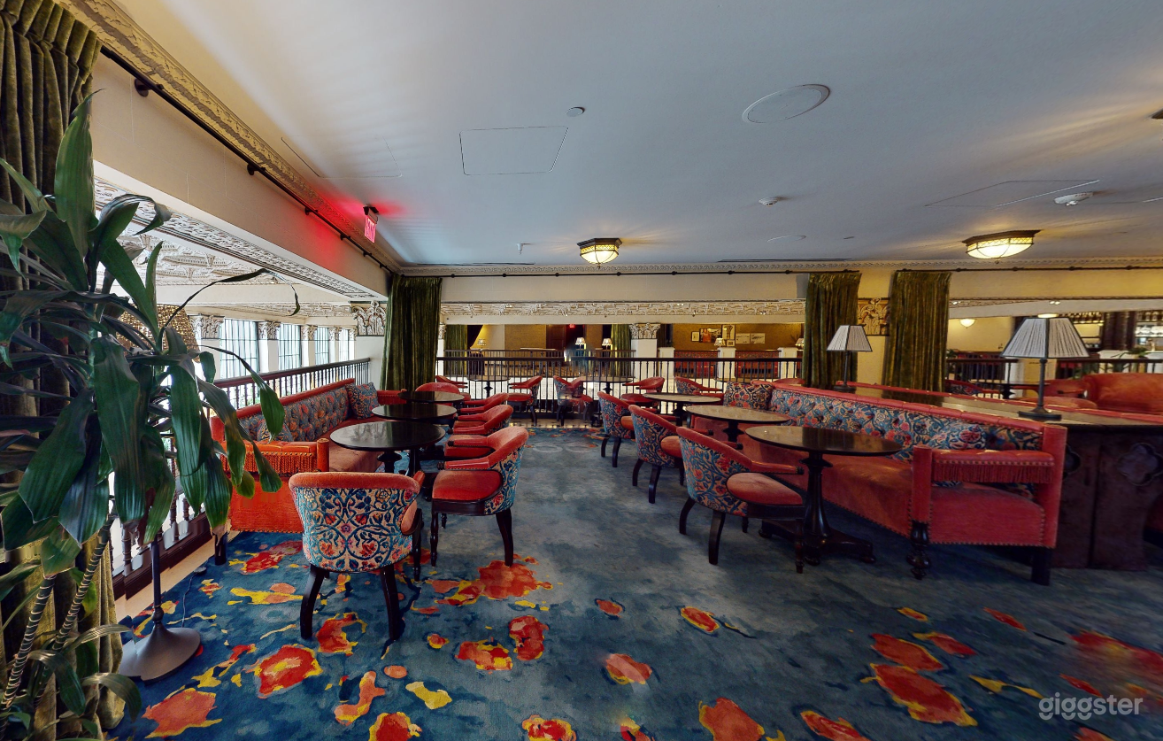 Mezzanine East Photo 3