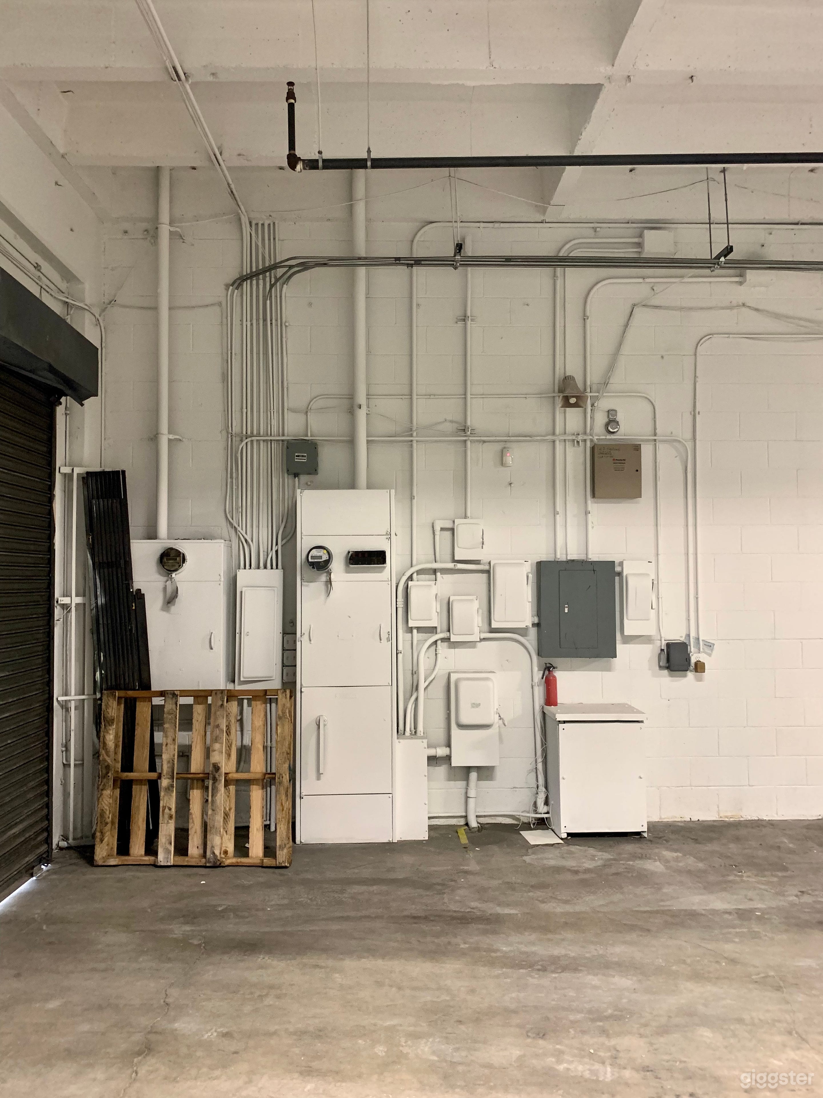 Spacious DTLA Warehouse Ideal for Events/Filming Photo 2