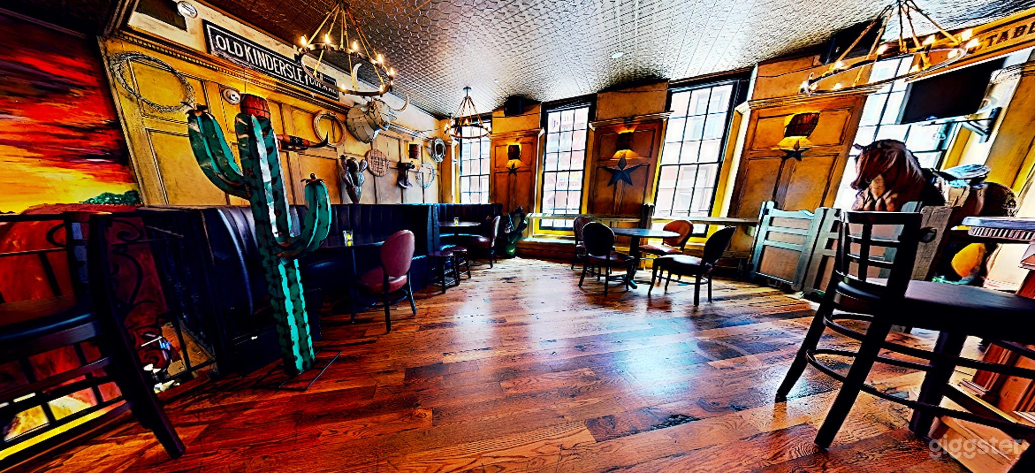 Rodeo Arena – Spacious Second-Floor Event Venue Photo 3