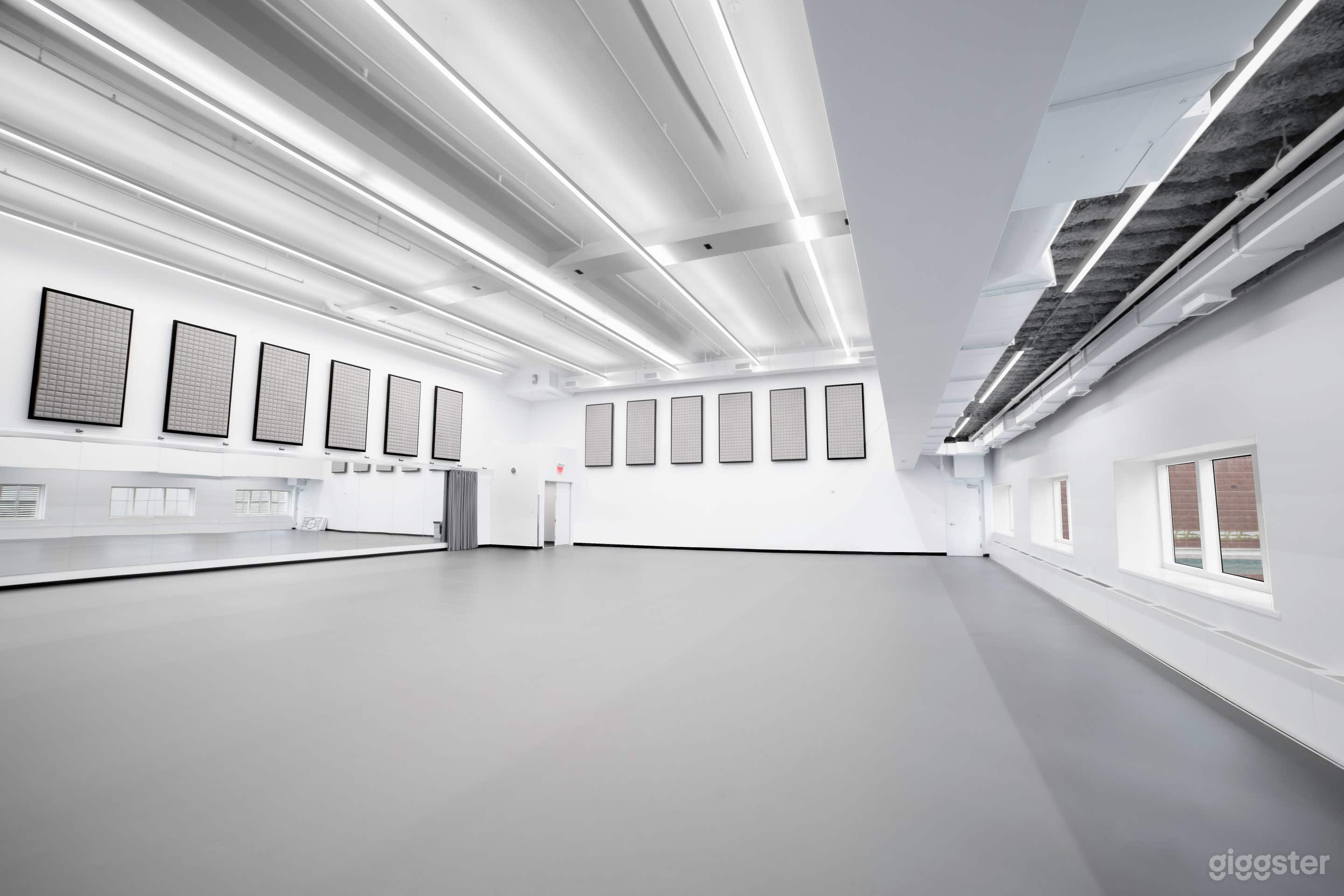 Midtown Manhattan Film/Video Production Studio-11A Photo 4