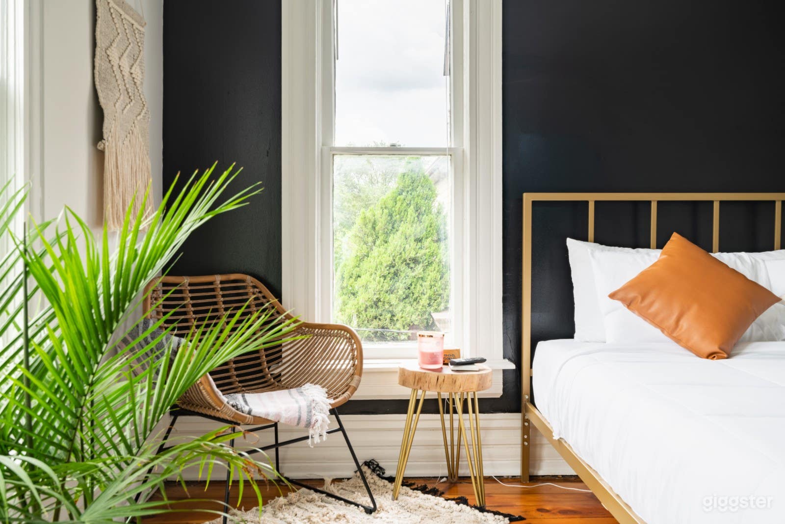 Jungle Fever, LUXE DOWNTOWN HOME Photo 4