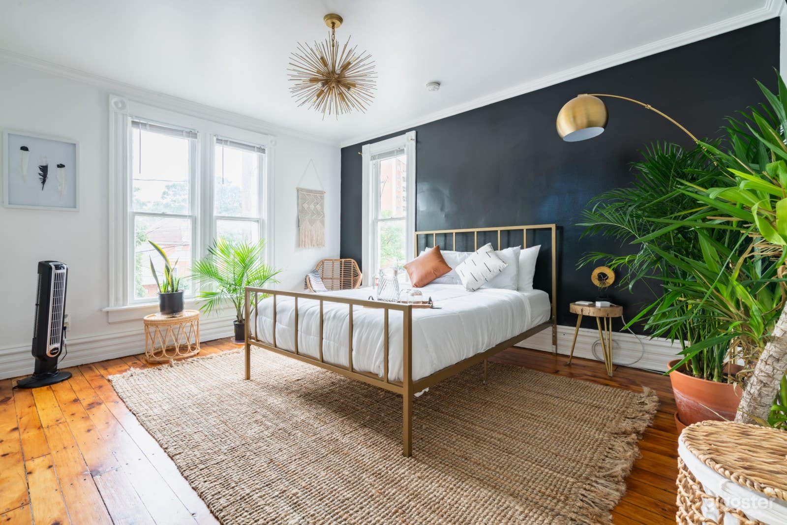 Jungle Fever, LUXE DOWNTOWN HOME Photo 3