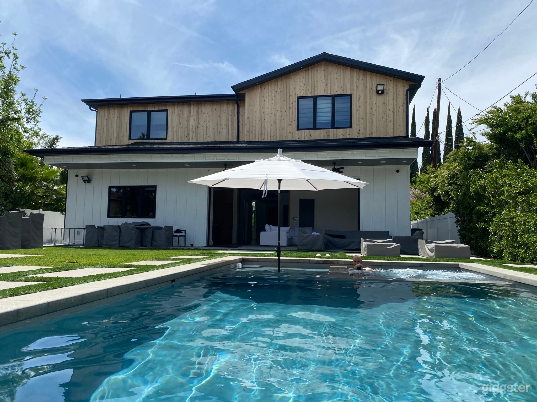 Stunning Production Dream Home  Photo 4