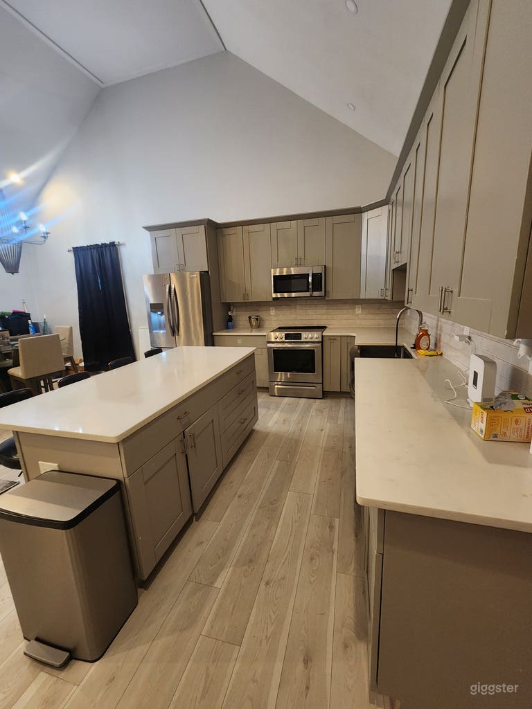  Luxury Home Customizable 