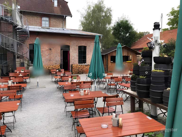  Erdgeschoss & Biergarten 