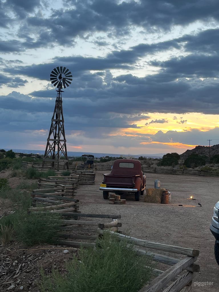  Quiet country feel without drive 