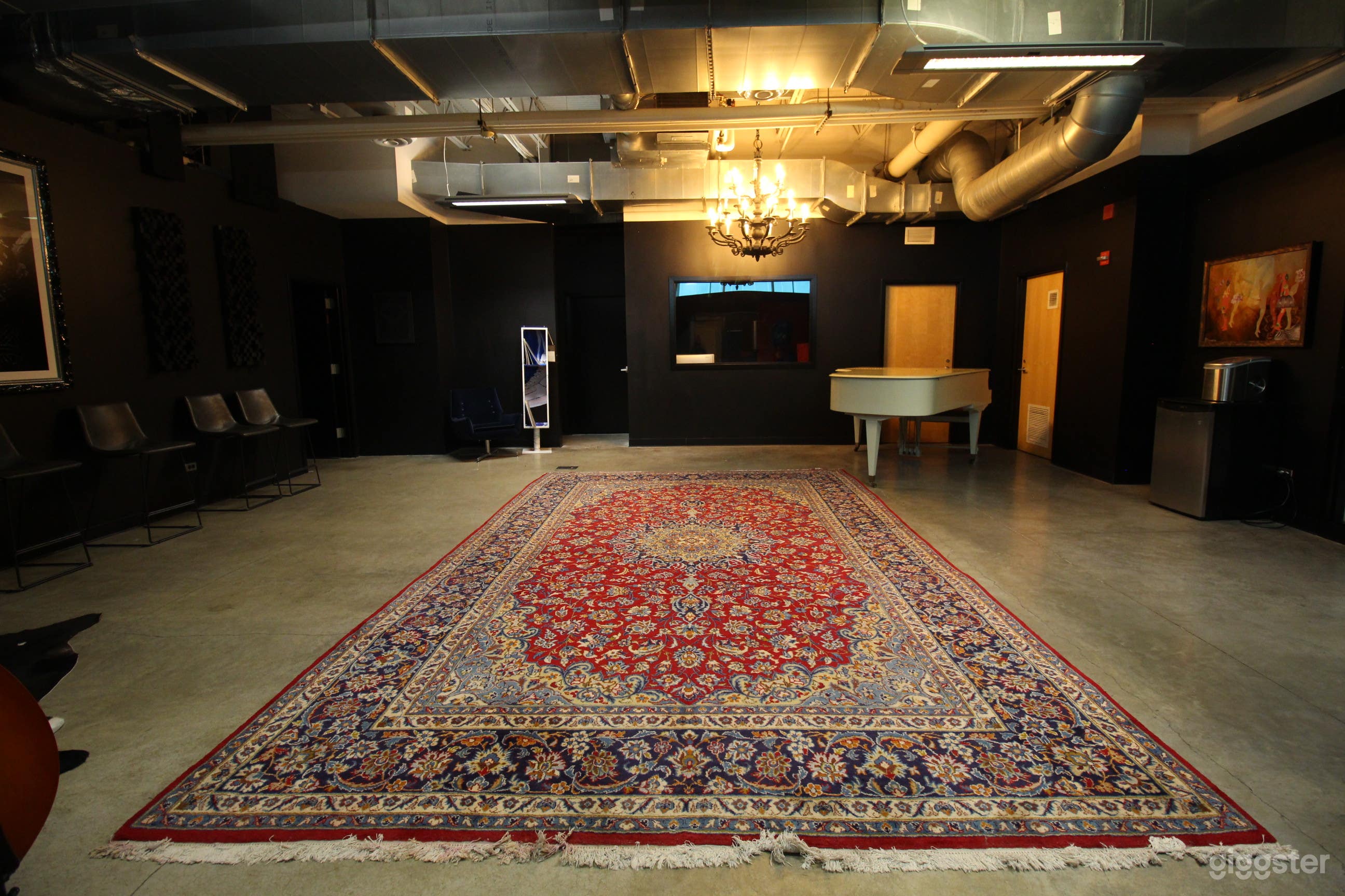 Speakeasy Rehearsal Space with Private Rooms Photo 2