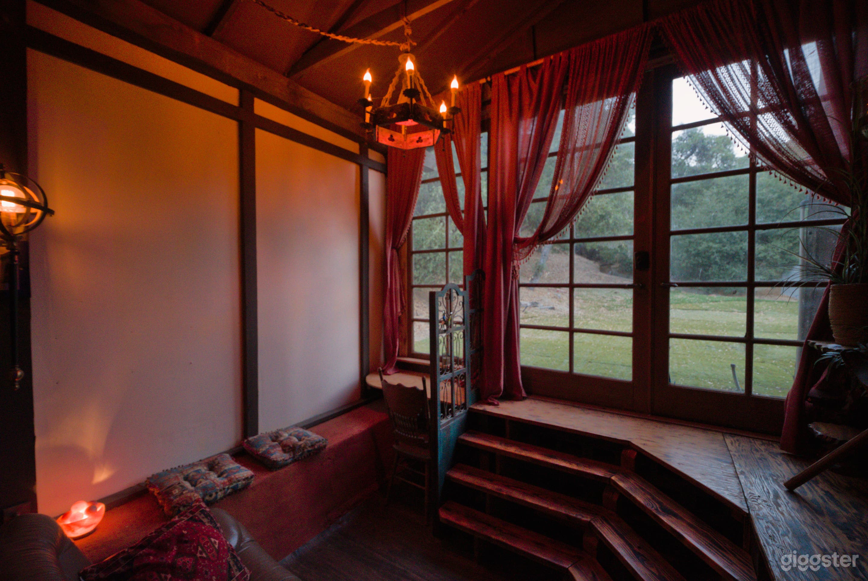 Artist Sanctuary – Rustic/Bohemian Interior Film Set Photo 1