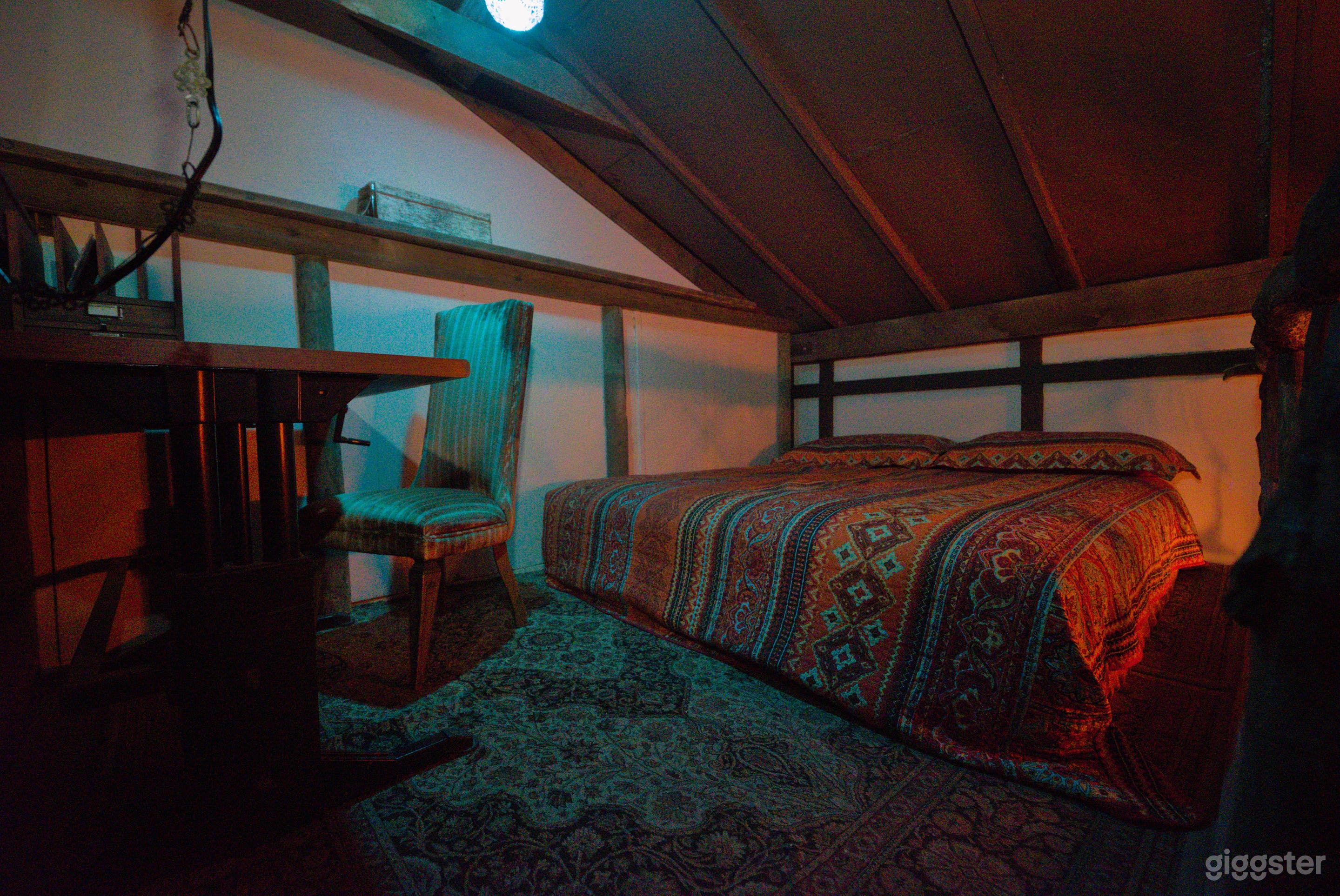 Artist Sanctuary – Rustic/Bohemian Interior Film Set Photo 4