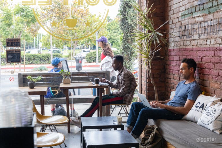  Eclectic Coffee Shop in Santa Monica 