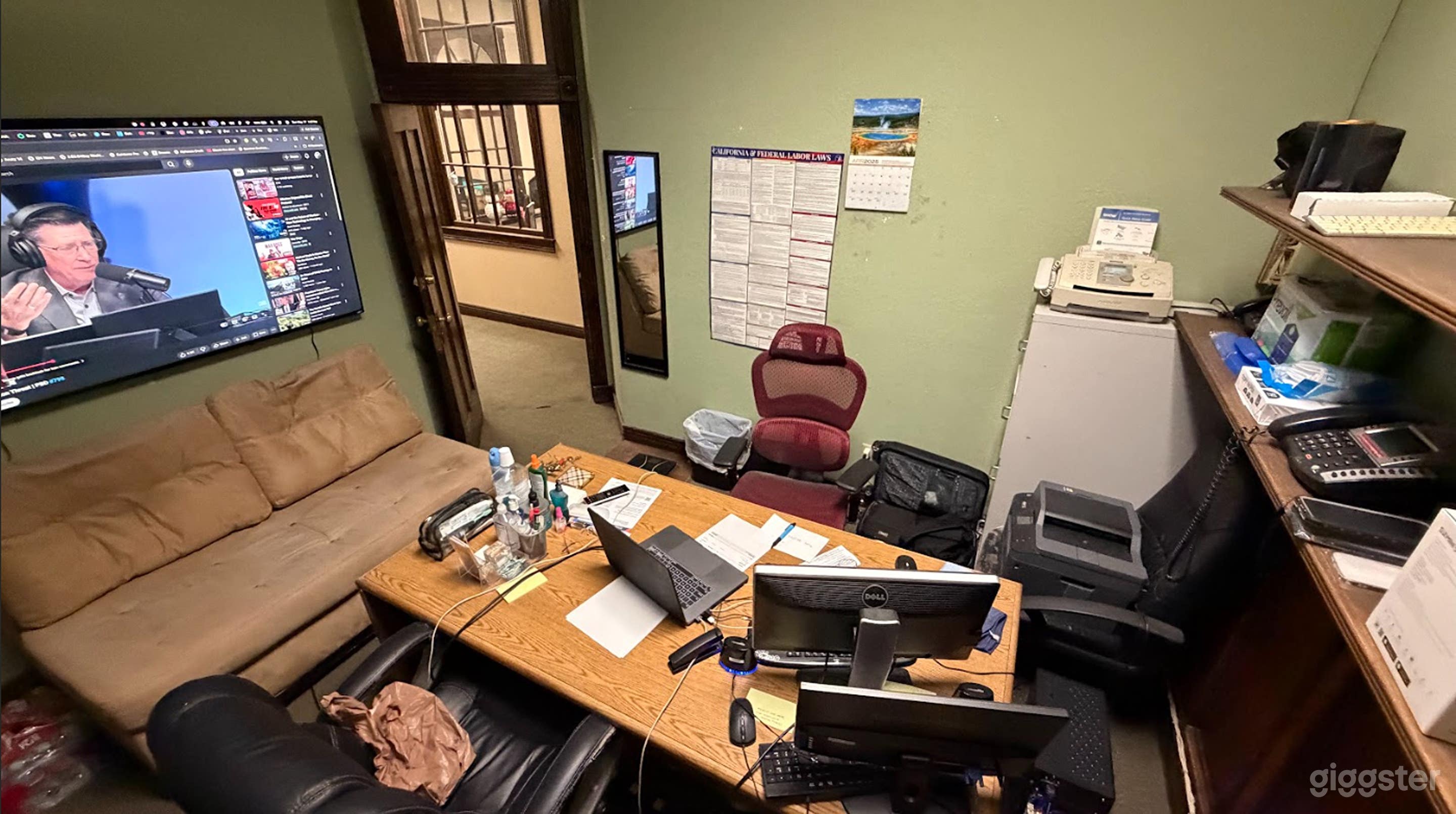 Versatile Workspace Photo 1