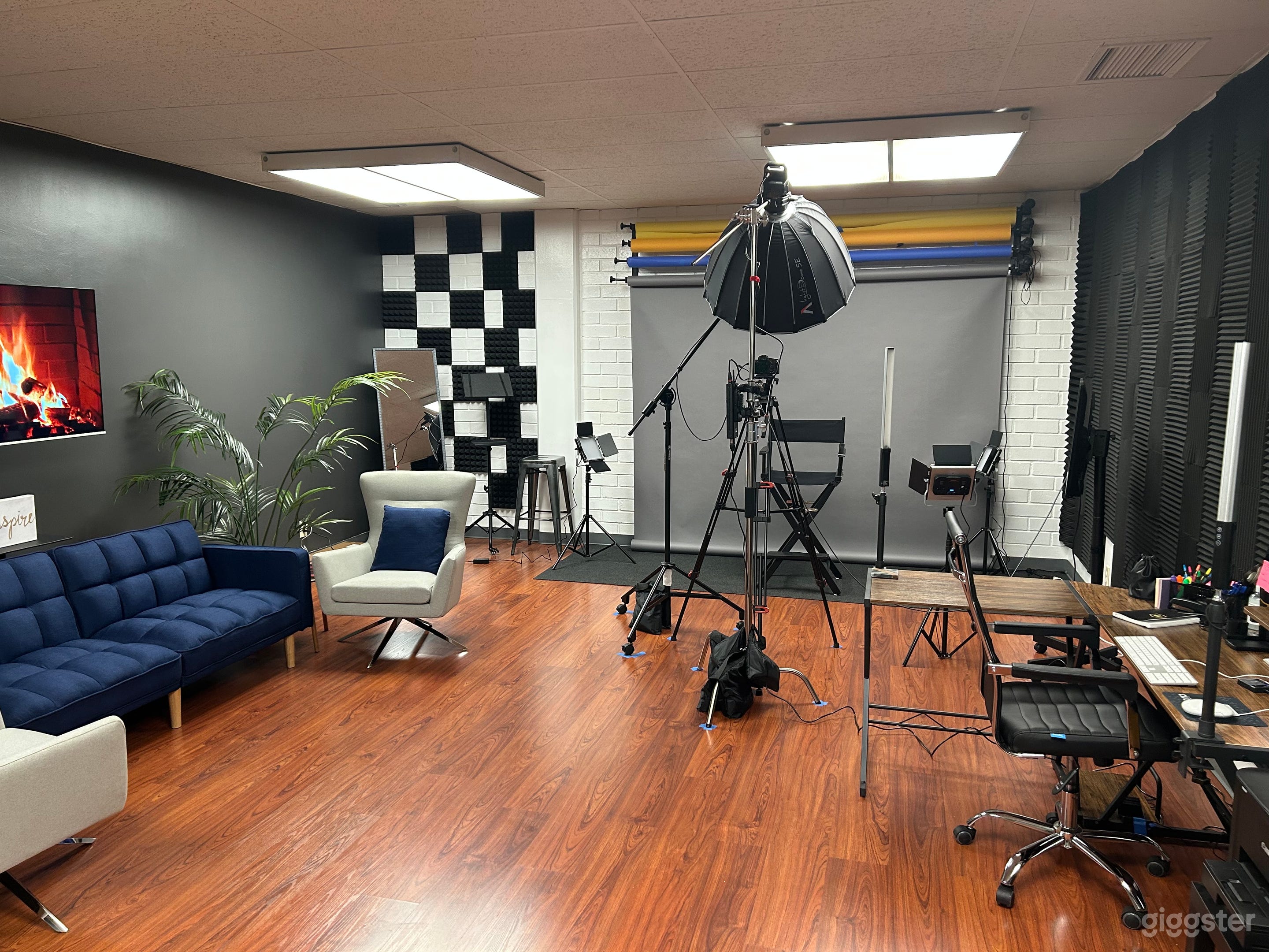 Film/Photography Creative Studio Photo 4