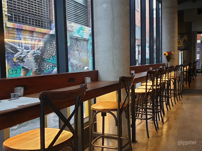 Cosy wine bar for hire Photo 1