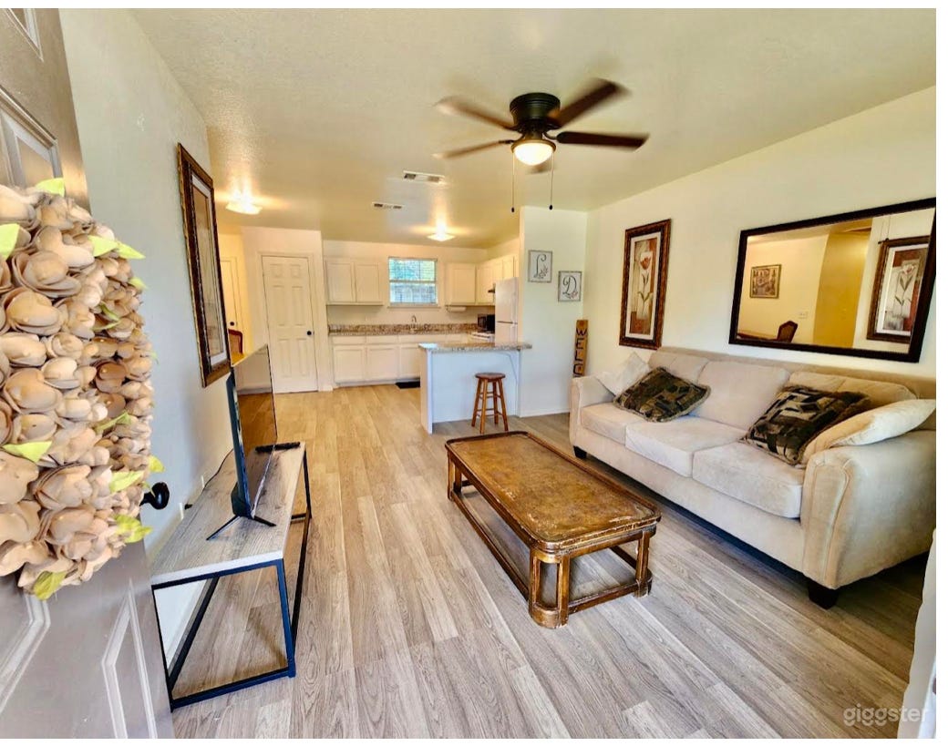 Cozy home including Outdoor Event Space Photo 4