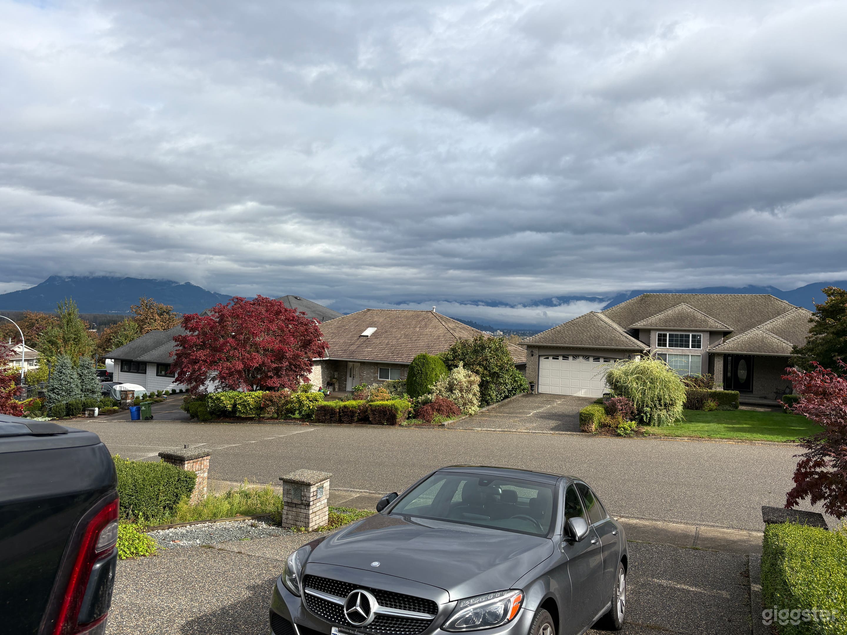 Bright &amp; Spacious Home in Chilliwack Photo 3