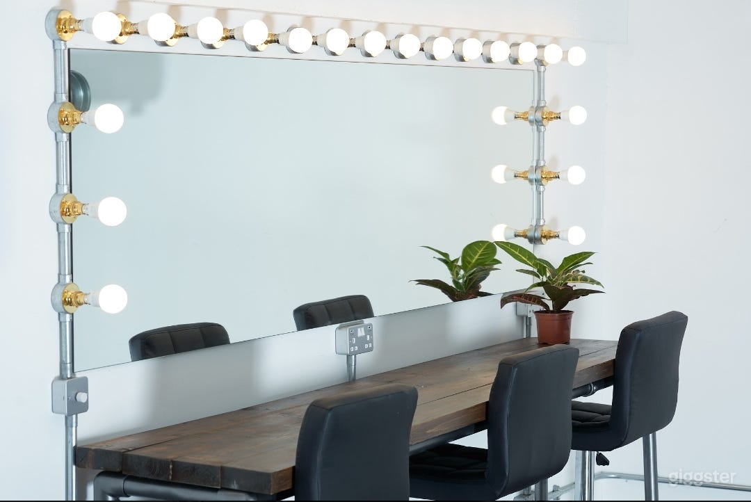 East Hall Studio Photo 4