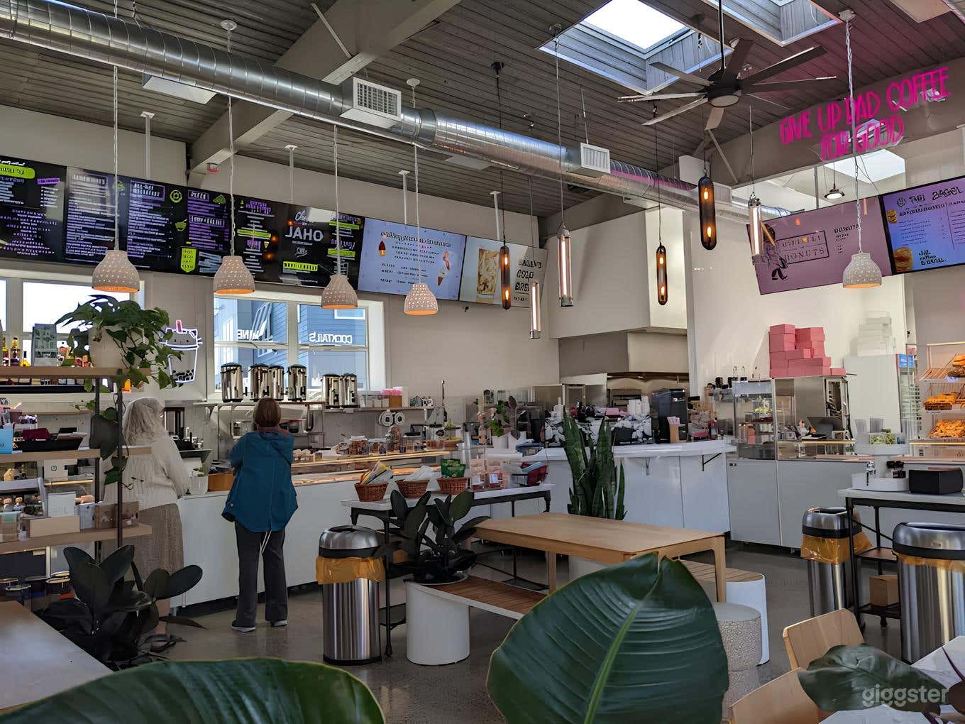 Cozy Industrial Cafe (Canal) Photo 3