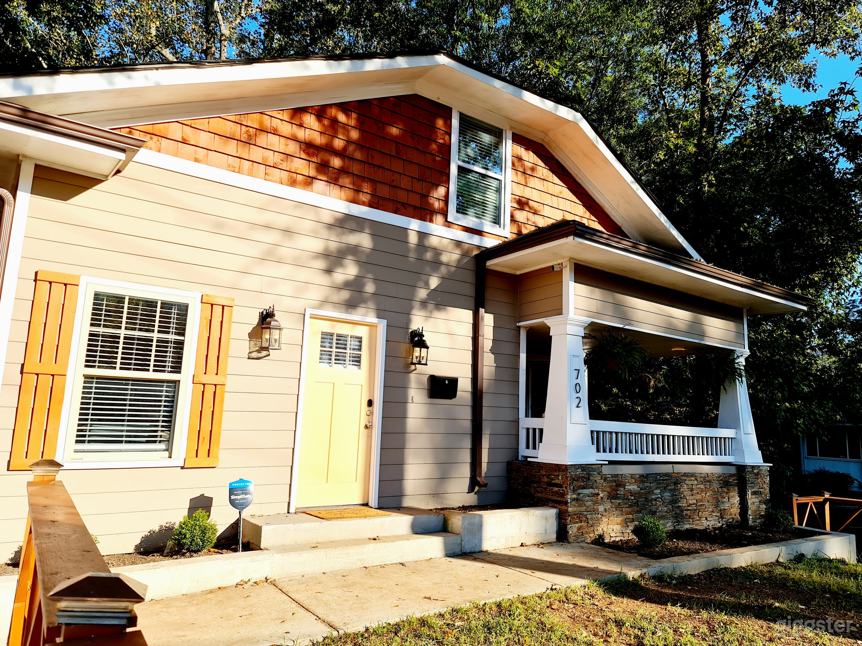 Private Event Space with Loft Photo 4