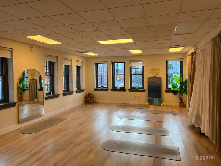  Spacious 750 sqft Studio for Rent – Yoga, Dance, Fitness 